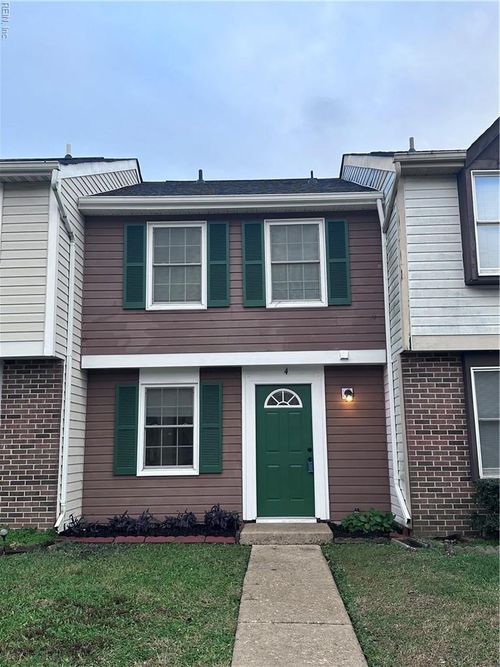 4 Christine Ct, Hampton, VA, 23666-5761 | Card Image