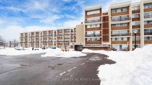 127-1050 Stainton Dr, Mississauga, ON, L5C2T7 | Card Image