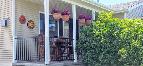 6717 Quarter Circle Dr, Cheyenne, WY, 82009-8882 | Card Image