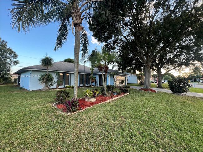 1921 Sw Hickock Ter, House other with 3 bedrooms, 2 bathrooms and null parking in Port St. Lucie FL | Image 50