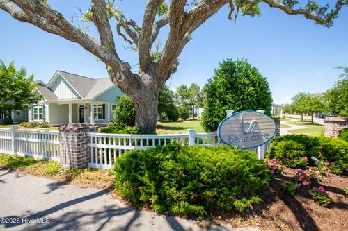 2115 Lennoxville Rd, Beaufort, NC, 28516-9011 | Card Image