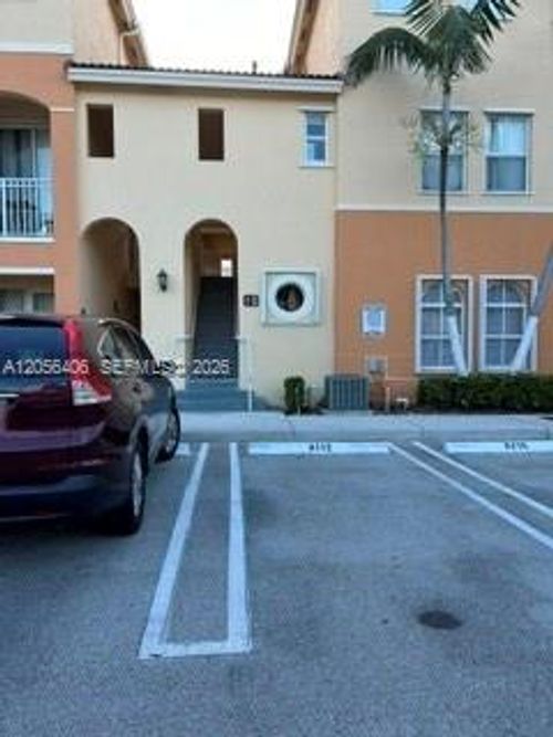 216-10012 Nw 7th St, Miami, FL, 33172-4059 | Card Image