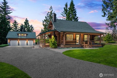 231 Winter Rd, Winlock, WA, 98596-9376 | Card Image