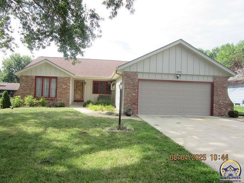 5825 Sw 27th St, Topeka, KS, 66614-2410 | Card Image
