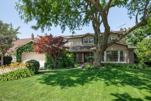 3956 Rutgers Ln, Northbrook, IL, 60062-3010 | Card Image