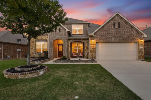 8025 Ponwar Dr, Fort Worth, TX, 76131-1560 | Card Image