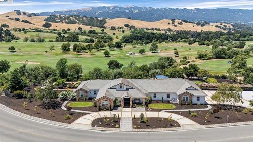 6315 Club House Dr, Pleasanton, CA, 94566-9867 | Card Image