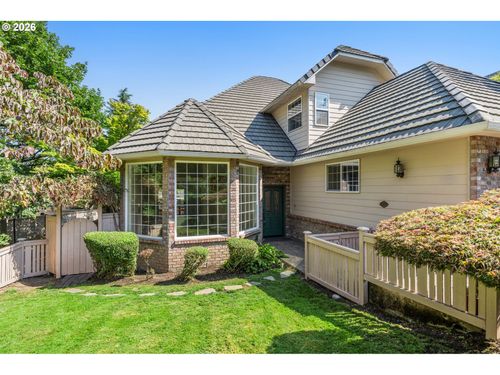 367 Spyglass Dr, Eugene, OR, 97401-2072 | Card Image