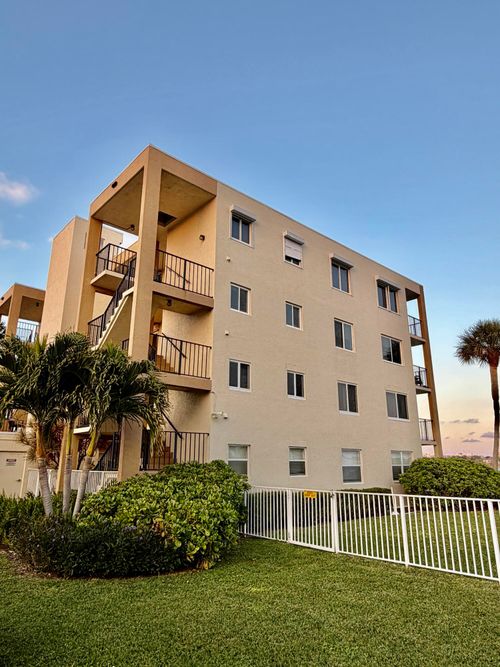 202-300 Croton Ave, Lantana, FL, 33462-2957 | Card Image