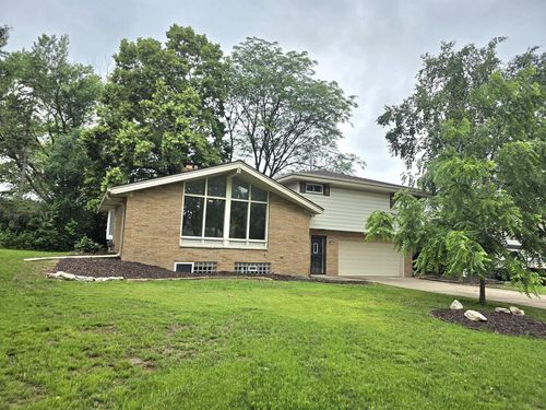 4643 N 108th Street, Wauwatosa, WI, 53225 | Card Image