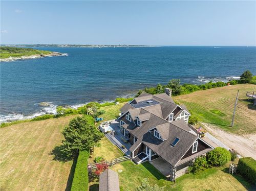 4 Hull Cove St, Jamestown, RI, 02835-2812 | Card Image