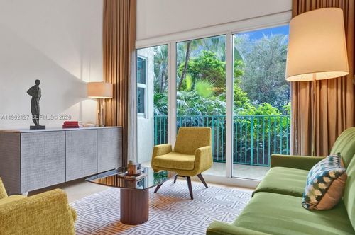 112-20000 E Country Club Dr, Aventura, FL, 33180-3004 | Card Image