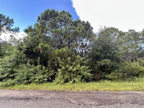 330 S Datil St, Clewiston, FL, 33440-8375 | Card Image