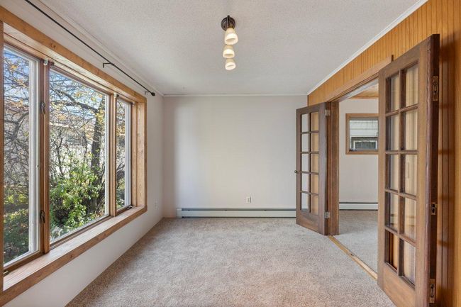 Interior 4.jpg | Image 14