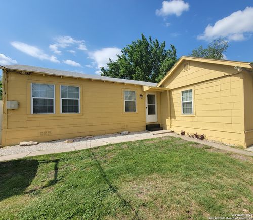 2225 W Olmos Dr, San Antonio, TX, 78201-3930 | Card Image