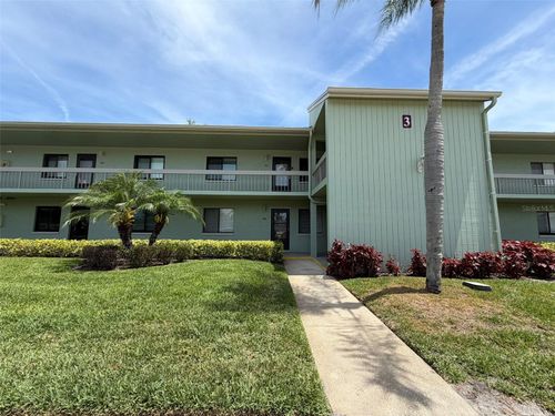 109 Nancy Dr, OLDSMAR, FL, 34677-2205 | Card Image