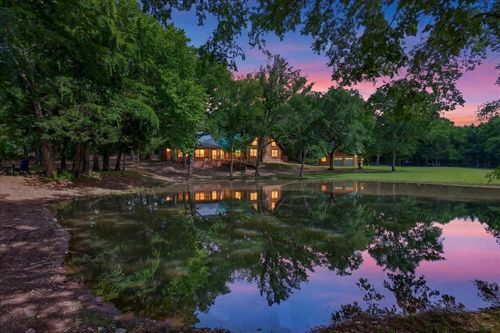 435562 E 1630 Rd, Tuskahoma, OK, 74574-5845 | Card Image