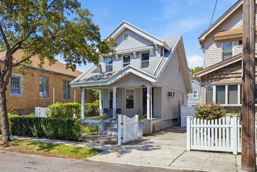 93-27 92nd Avenue, New York, NY, 11421 | Card Image