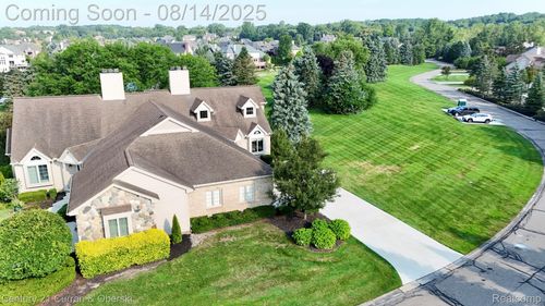 18215 Blue Heron Dr W, Northville, MI, 48168-9242 | Card Image