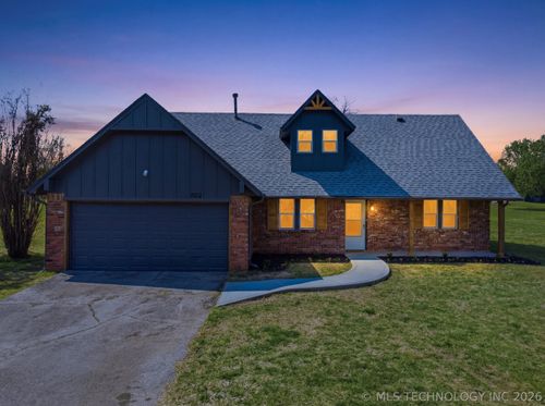 7012 S 234th East Ave, Broken Arrow, OK, 74014-8115 | Card Image