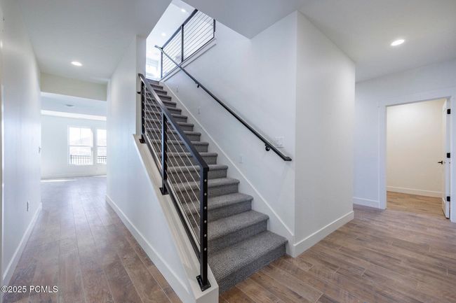 678 E Silver Hill Loop, Condo with 4 bedrooms, 4 bathrooms and null parking in Hideout UT | Image 24