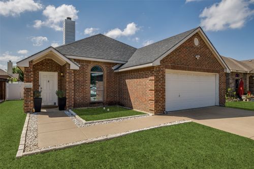 3339 Shining Light Drive, Dallas, TX, 75228 | Card Image