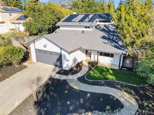 1152 Stanford Ct, Napa, CA, 94558-4133 | Card Image