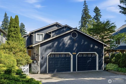 18656 4th Ave Ne, Suquamish, WA, 98392-9647 | Card Image