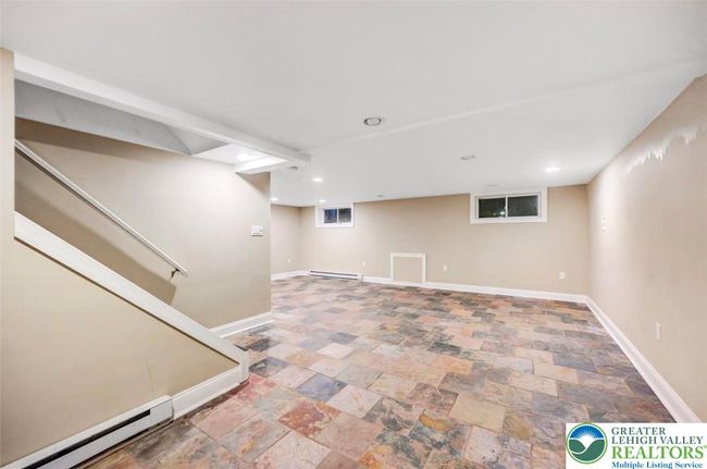 938 Meadow Cir, House other with 5 bedrooms, 5 bathrooms and null parking in BETHLEHEM PA | Image 48