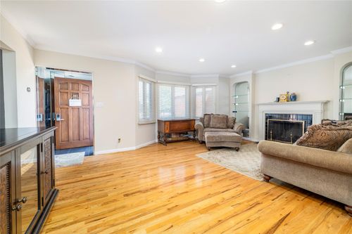 3458 Frederick St, Oceanside, NY, 11572-4713 | Card Image