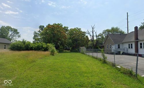 3009 N Gale St, Indianapolis, IN, 46218-2184 | Card Image