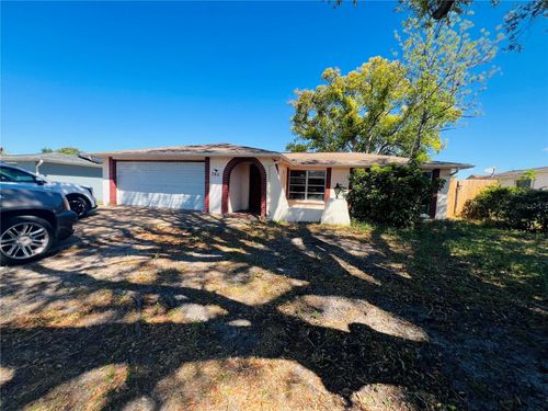 7811 Embassy Blvd, PORT RICHEY, FL, 34668-5115 | Card Image