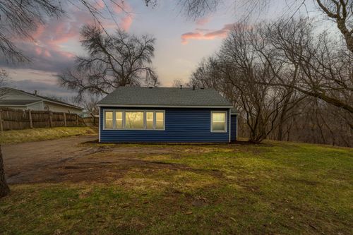 1070 Willow St, Faribault, MN, 55021-6268 | Card Image