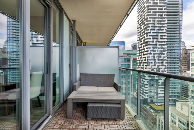 2006 - 33 Lombard St, Condo with 2 bedrooms, 2 bathrooms and 1 parking in Toronto ON | Image 19