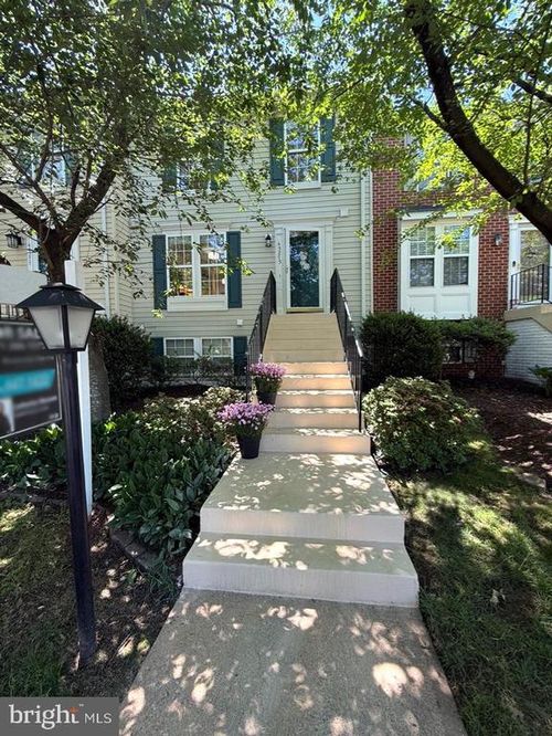 45275 Gable Sq, Sterling, VA, 20164-5346 | Card Image