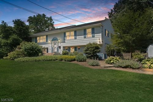 179 N Middaugh St, Somerville, NJ, 08876-1441 | Card Image
