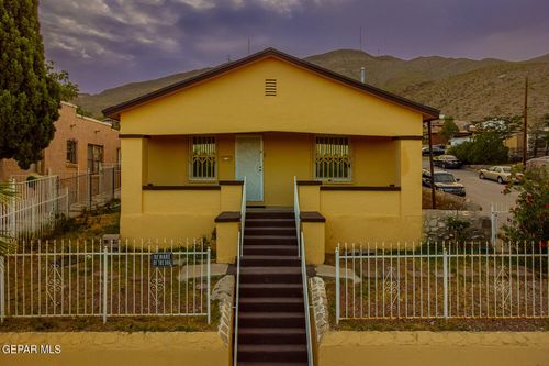 1863 Kentucky St, El Paso, TX, 79930-1521 | Card Image