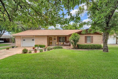 419 S Williams St, Hamilton, TX, 76531-2420 | Card Image