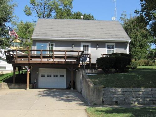 512 Park Dr, Monticello, IA, 52310-1315 | Card Image