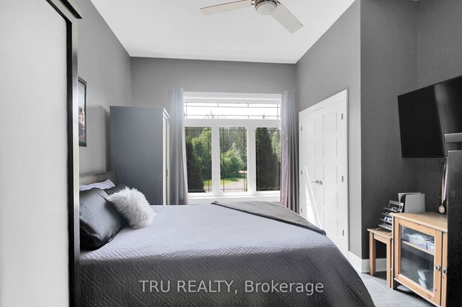 7909 Parkway Rd, House other with 5 bedrooms, 4 bathrooms and 20 parking in Metcalfe ON | Image 19