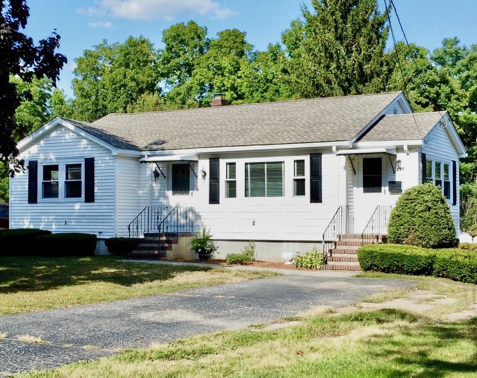 Purchase St, Milford, MA 01757