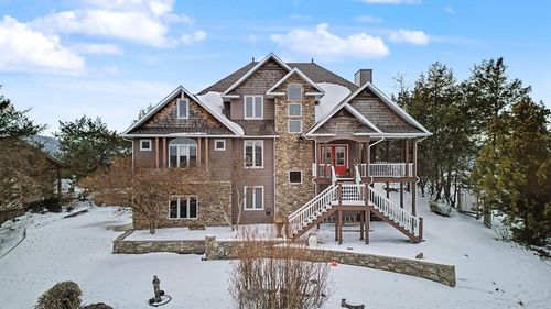 83 Sailboat Dr, Holiday Island, AR, 72631-4546 | Card Image