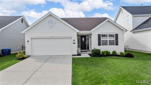155 Pampano Ln, Saint Charles, MO, 63301-3811 | Card Image