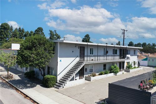 3046 Santa Fe Ave, Long Beach, CA, 90810-2763 | Card Image