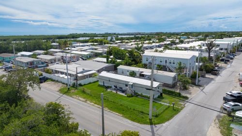 25D 10th Ave, Stock Island, FL, 33040-5868 | Card Image