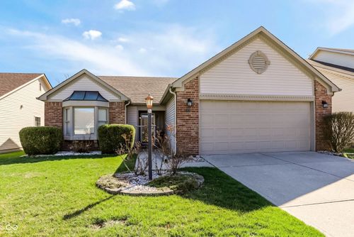 4625 Common Vista Cir, Indianapolis, IN, 46220-5391 | Card Image