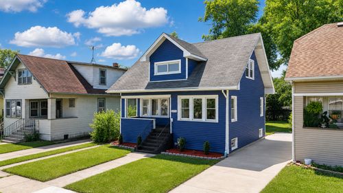 2030 S 4th Ave, Maywood, IL, 60153-3325 | Card Image