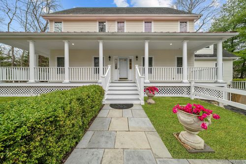 17 Nadworny Ln, Stony Brook, NY, 11790-2100 | Card Image