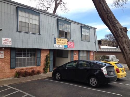 204-406 E 30th St, Austin, TX, 78705-3837 | Card Image