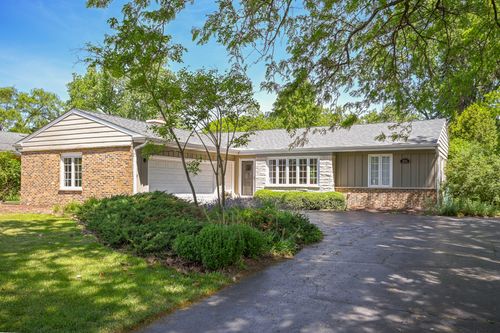 456 Fairview Ave, Glen Ellyn, IL, 60137-5369 | Card Image